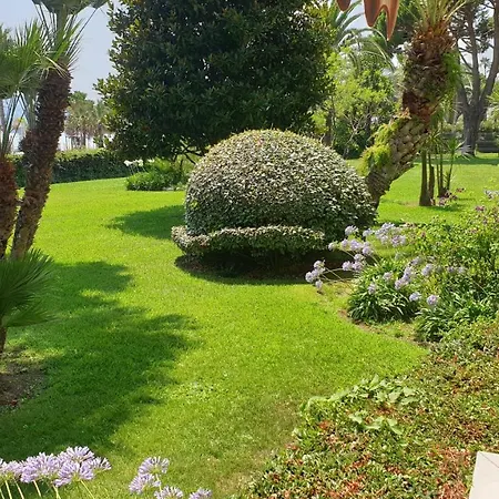 Garden And Sea View * קאן