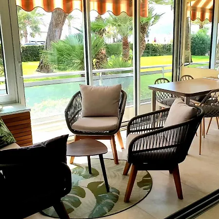 Garden And Sea View Apartment *